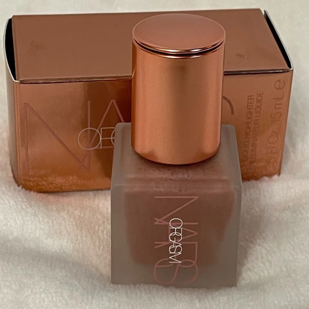 NARS Orgasm Liquid Highlighter